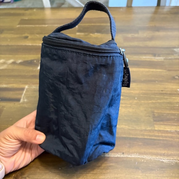 Kipling Navy Blue Nylon Tube Insulated Pouch Cooler Handle Travel Cool Container - Picture 1 of 7